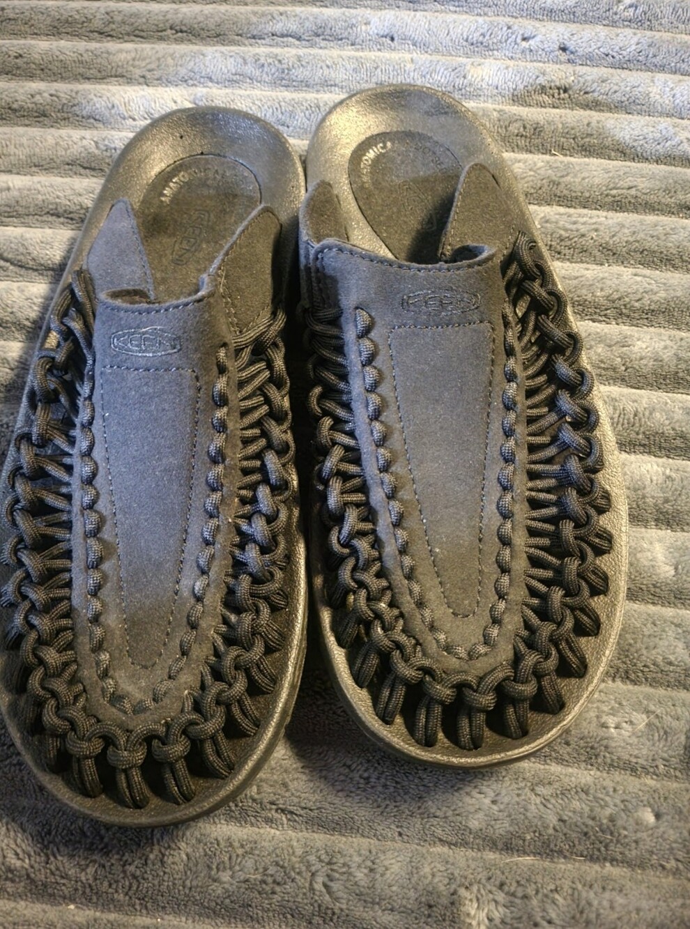 Women's Keen Uneek 2 Slide Sandals Black Size 5.5